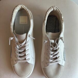 Dolce Vita Zina sneaker size 6.5